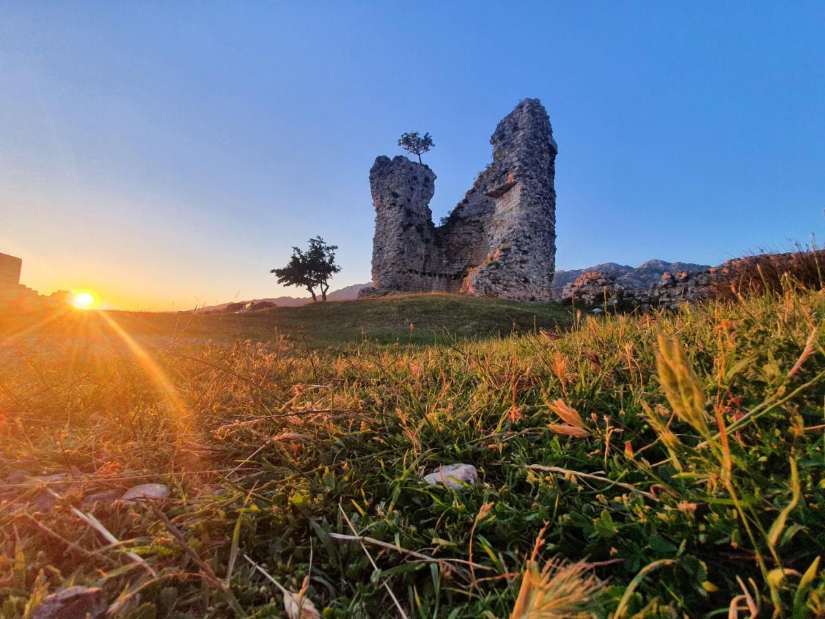 Apartmani Starigrad Paklenica - Danijel Exteriér fotografie