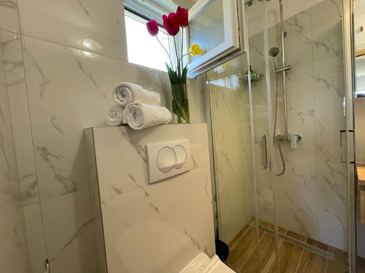Apartmani Starigrad Paklenica - Danijel Exteriér fotografie
