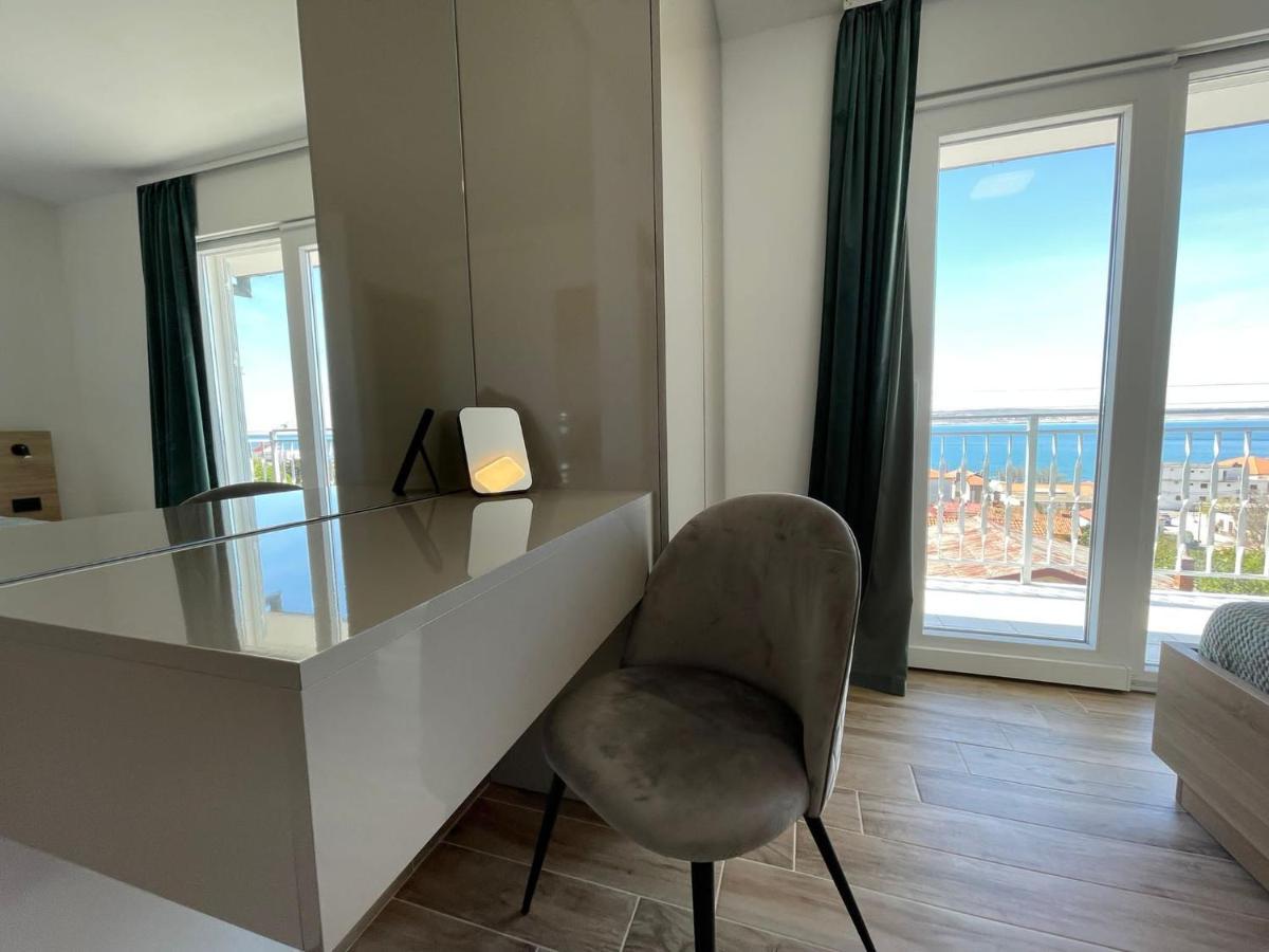 Apartmani Starigrad Paklenica - Danijel Exteriér fotografie